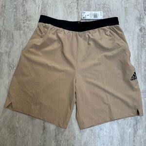 NWT Men’s Adidas Shorts Size Large, Tan